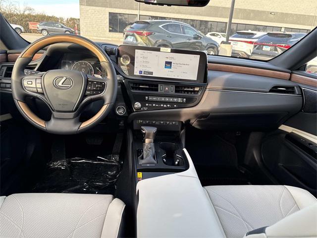 new 2025 Lexus ES 350 car, priced at $53,763