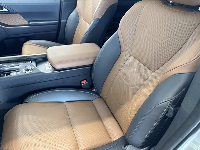 used 2025 Lexus GX 550 car, priced at $87,372