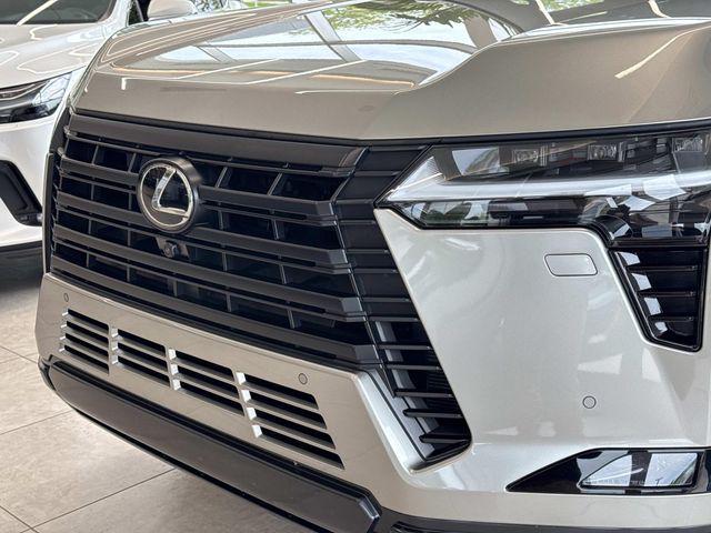 used 2025 Lexus GX 550 car, priced at $87,372