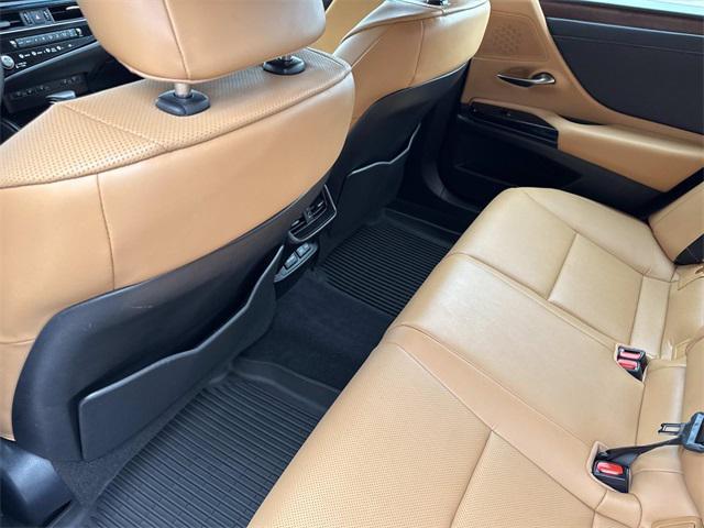 used 2024 Lexus ES 350 car, priced at $43,995