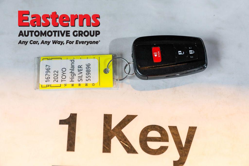 used 2022 Toyota Highlander car, priced at $27,950