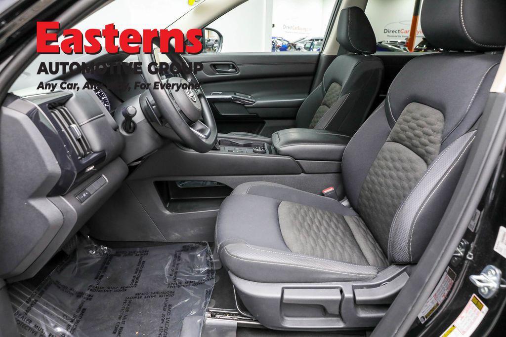 used 2024 Nissan Pathfinder car, priced at $28,950