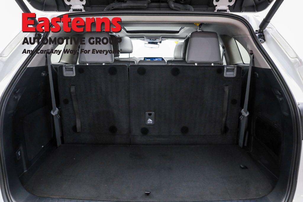 used 2024 Toyota Highlander Hybrid car, priced at $51,950