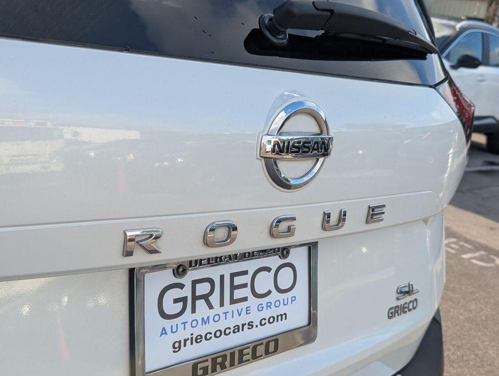 used 2021 Nissan Rogue car, priced at $19,995