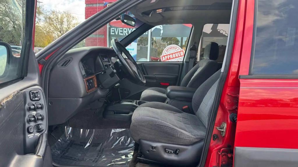 used 1996 Jeep Grand Cherokee car, priced at $3,995