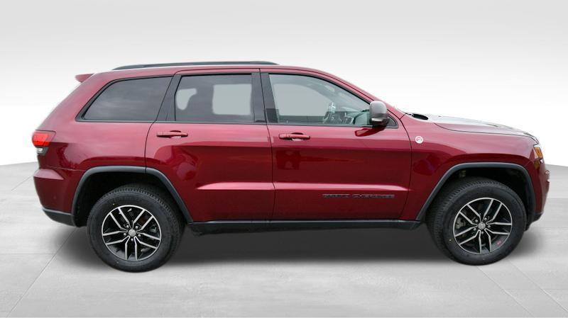 used 2018 Jeep Grand Cherokee car, priced at $23,347
