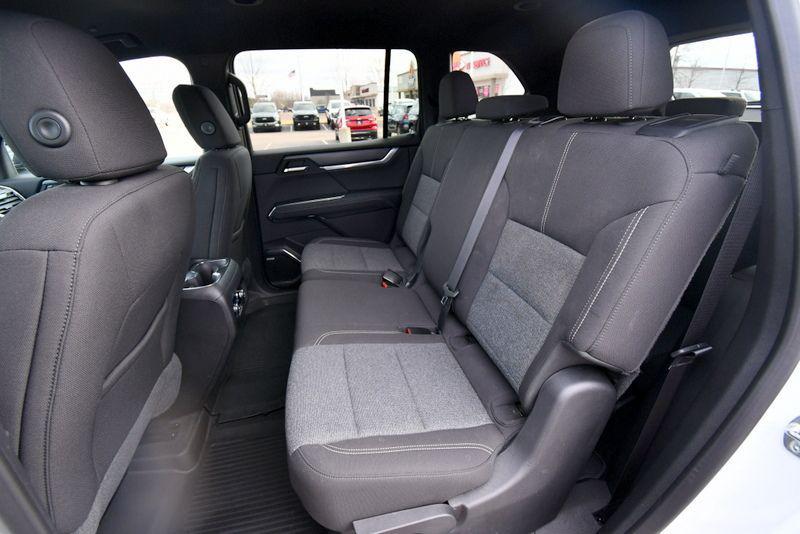 used 2025 GMC Acadia car, priced at $38,154