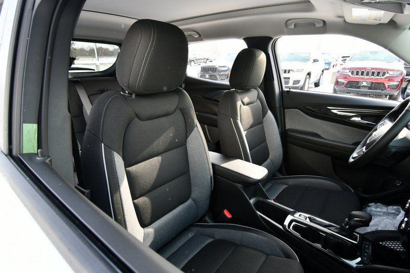 new 2026 Chevrolet TrailBlazer car, priced at $28,067