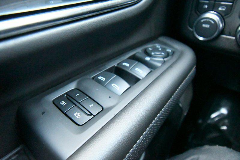 used 2024 GMC Yukon car, priced at $49,647