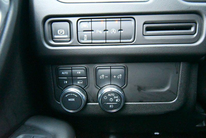 used 2024 GMC Yukon car, priced at $49,647