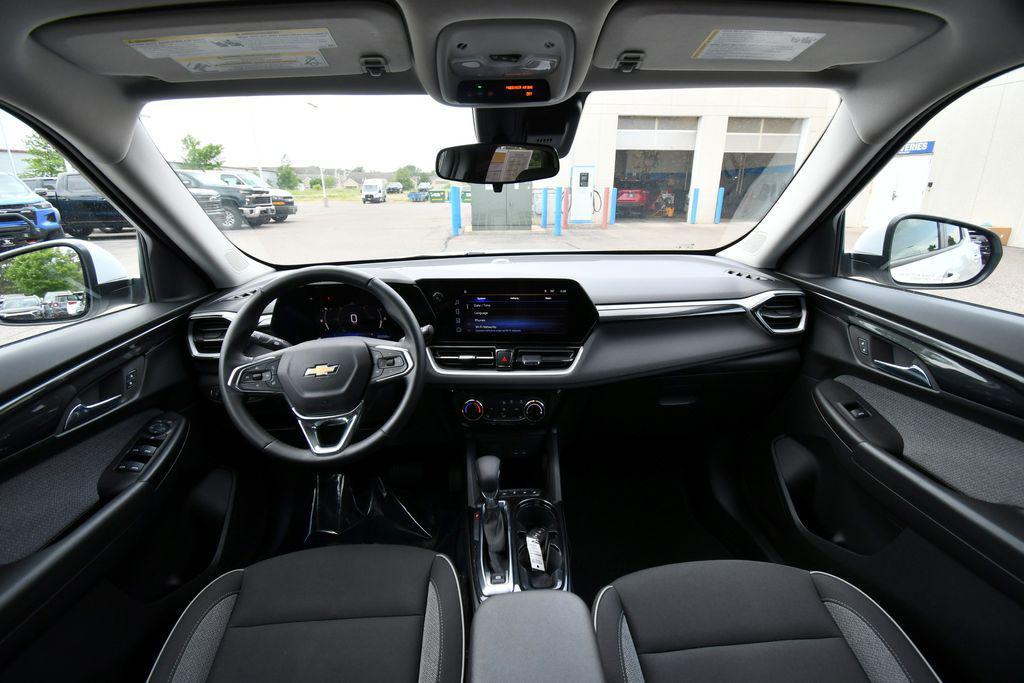 used 2024 Chevrolet TrailBlazer car, priced at $22,140