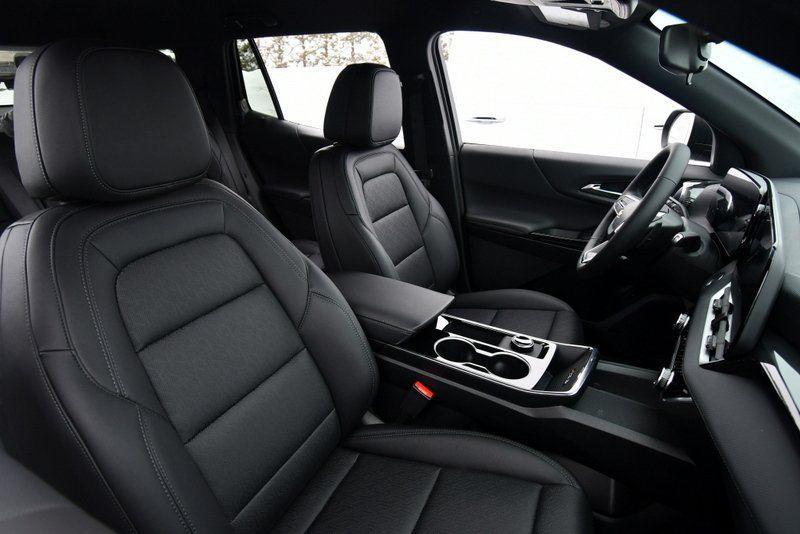 new 2026 Chevrolet Equinox car, priced at $31,002