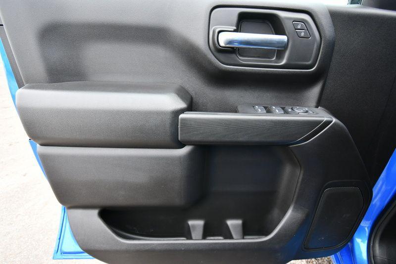 used 2025 Chevrolet Silverado 1500 car, priced at $37,226