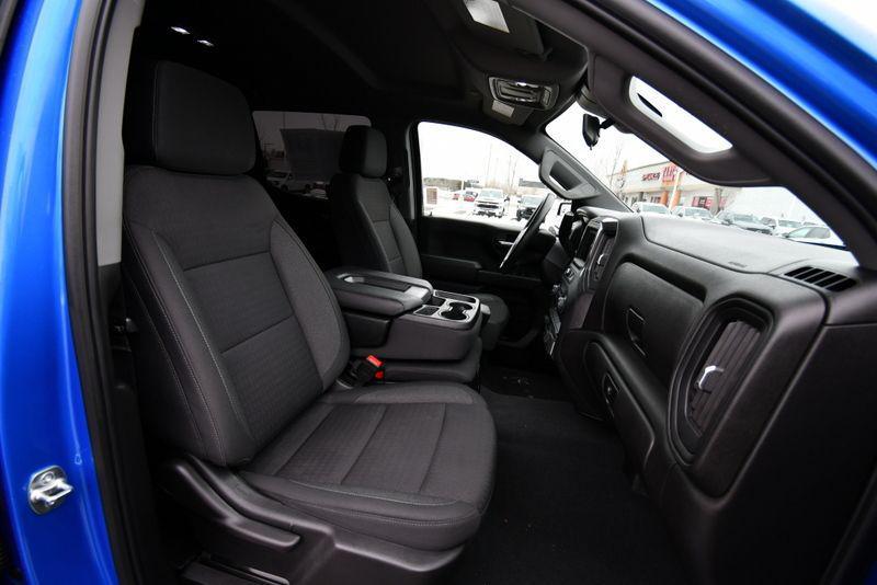 used 2025 Chevrolet Silverado 1500 car, priced at $37,226