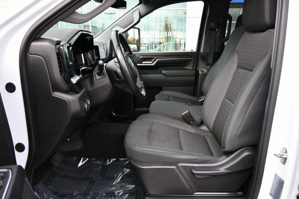 used 2024 Chevrolet Silverado 2500 car, priced at $50,347