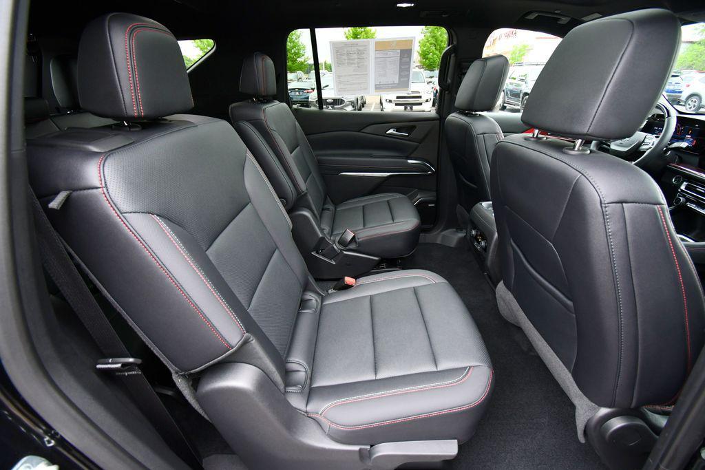 used 2025 Chevrolet Traverse car, priced at $46,034