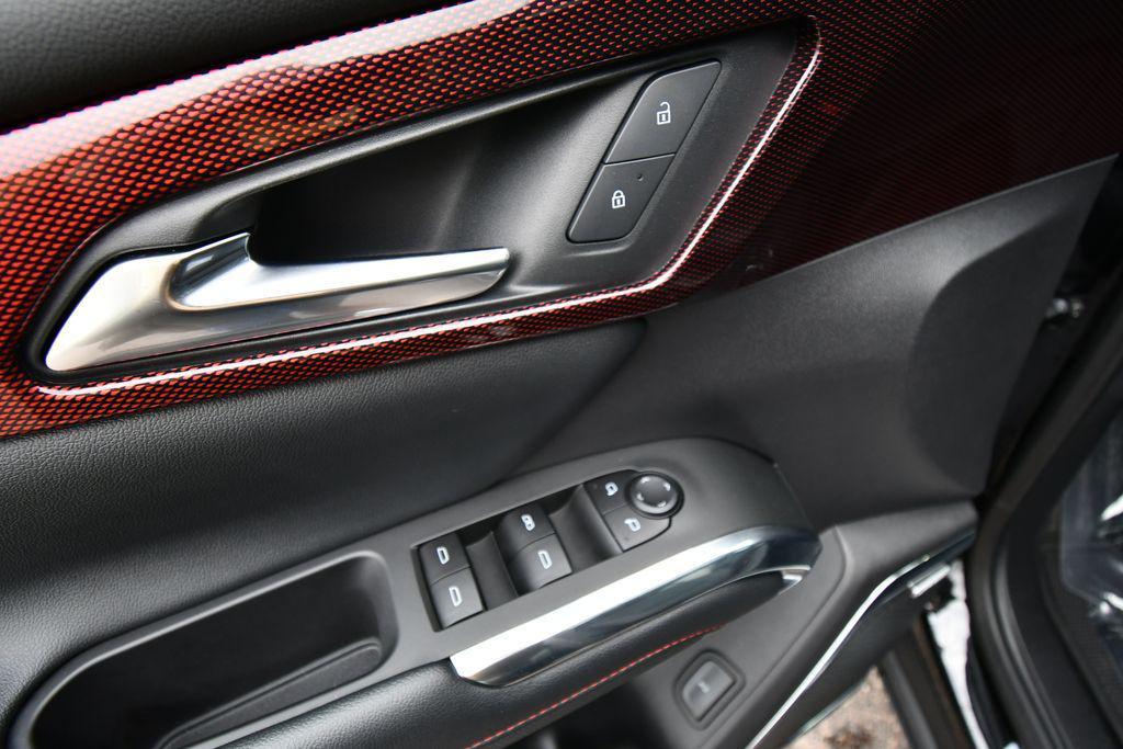 used 2025 Chevrolet Traverse car, priced at $46,034