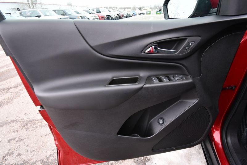 used 2024 Chevrolet Equinox car, priced at $24,626
