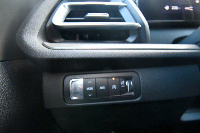 used 2025 Chevrolet Traverse car, priced at $36,348