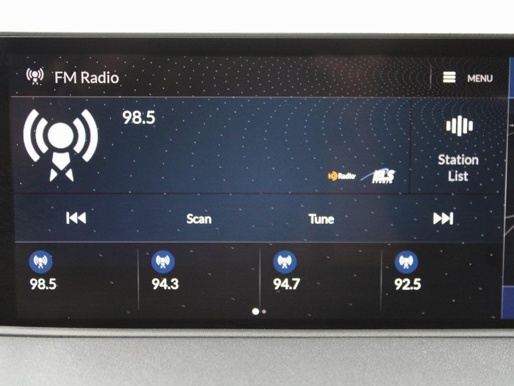 used 2023 Acura MDX car, priced at $38,891