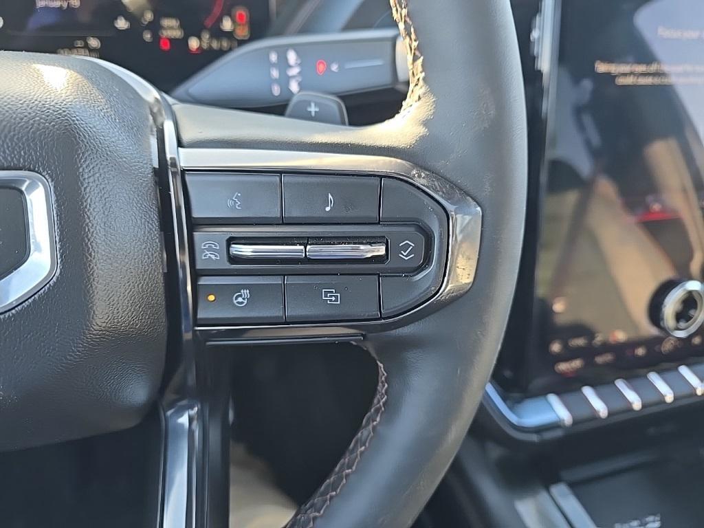 used 2025 GMC Yukon XL car, priced at $76,998