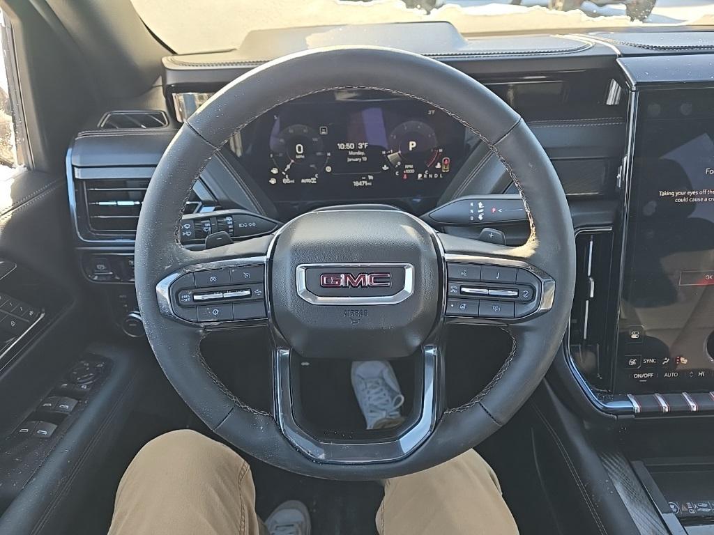 used 2025 GMC Yukon XL car, priced at $76,998