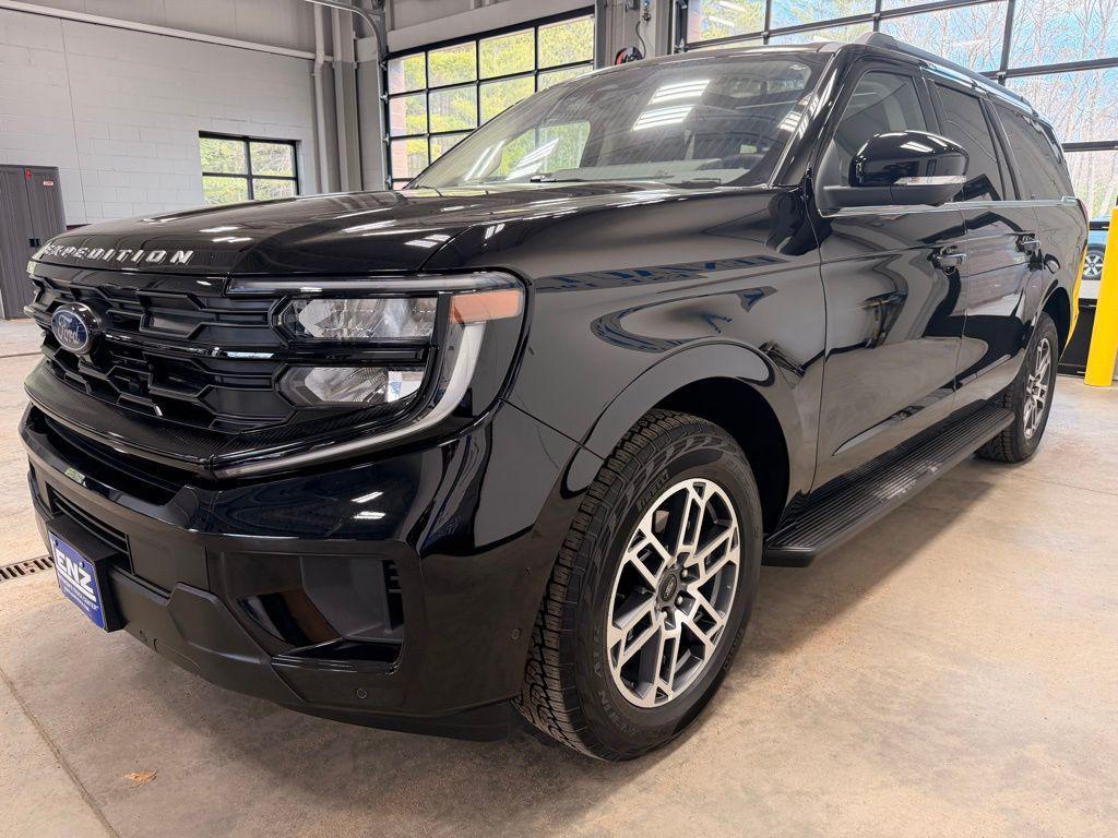 used 2025 Ford Expedition Max car, priced at $59,891