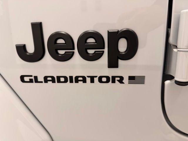 used 2023 Jeep Gladiator car, priced at $34,498