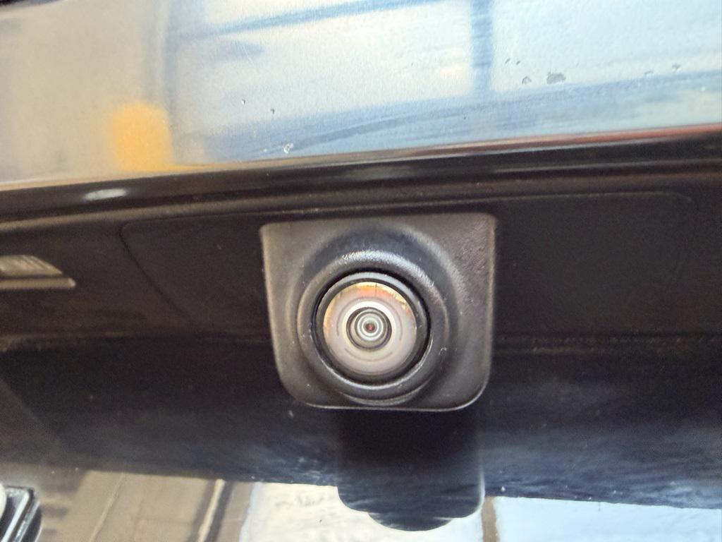 used 2024 GMC Yukon car, priced at $65,997