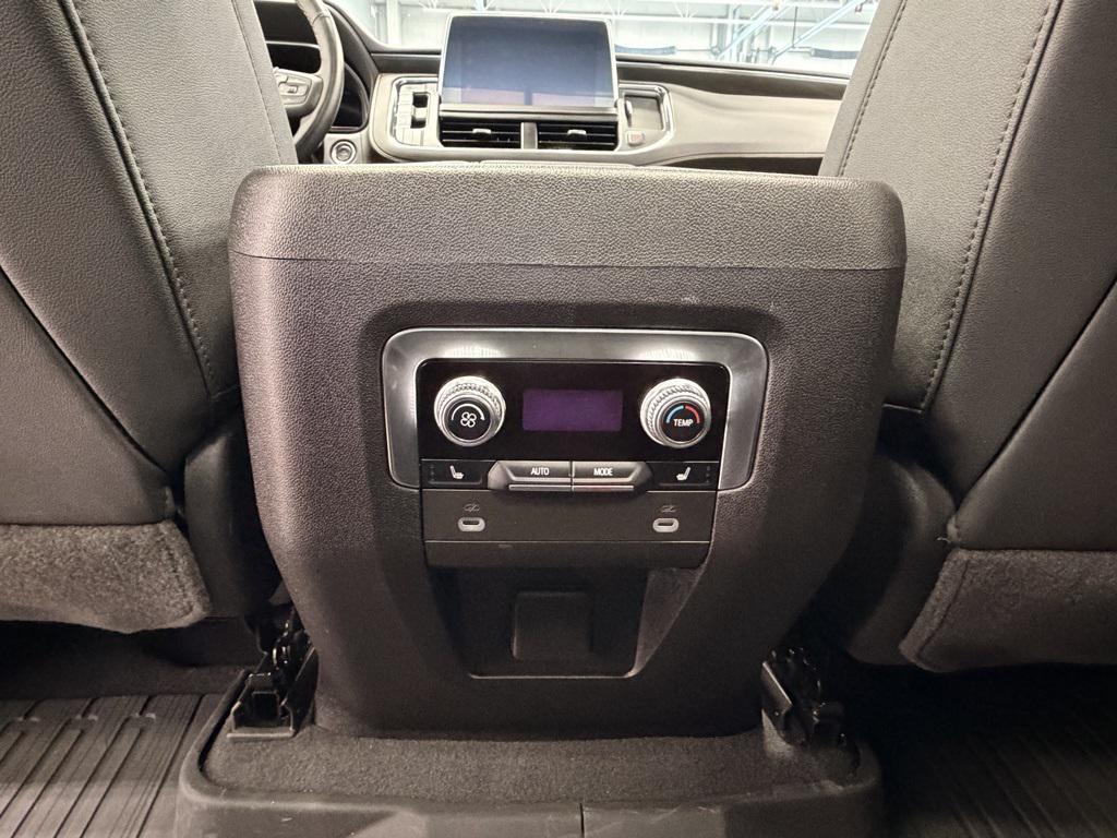 used 2024 GMC Yukon car, priced at $65,997