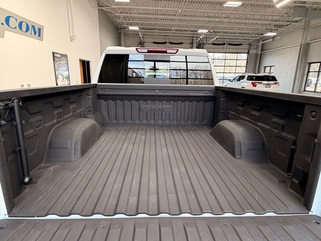 used 2024 GMC Sierra 1500 car, priced at $44,998