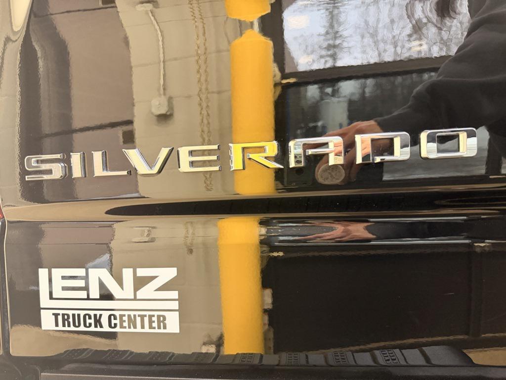 used 2025 Chevrolet Silverado 1500 car, priced at $42,591