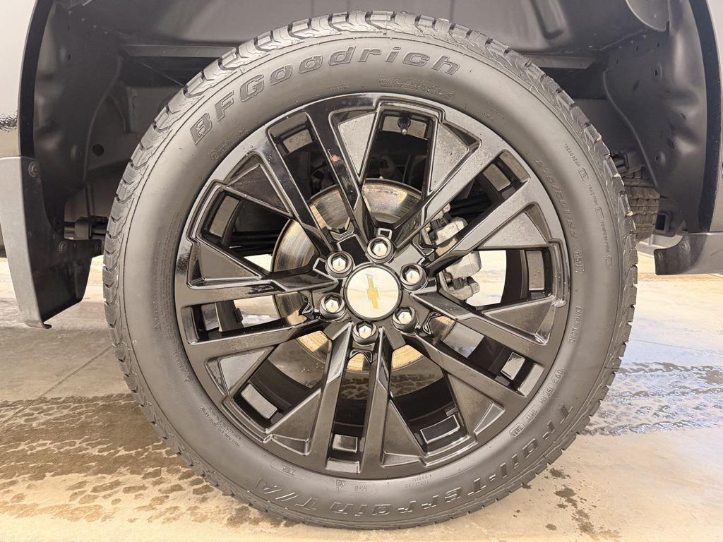 used 2025 Chevrolet Silverado 1500 car, priced at $42,591