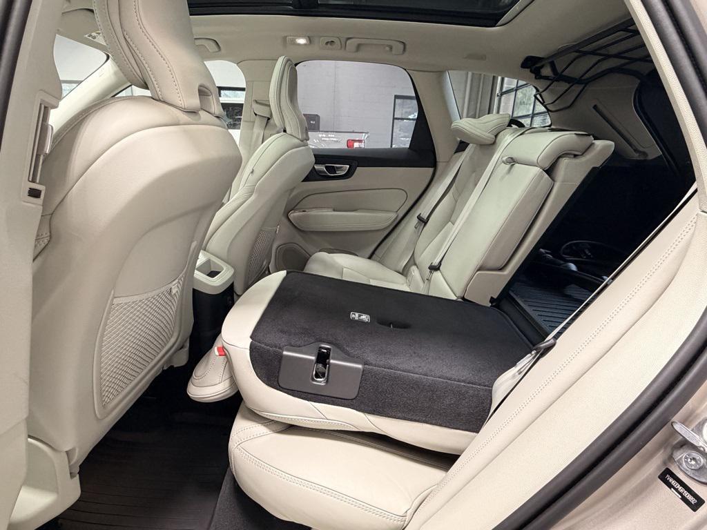 used 2024 Volvo XC60 Recharge Plug-In Hybrid car, priced at $47,998