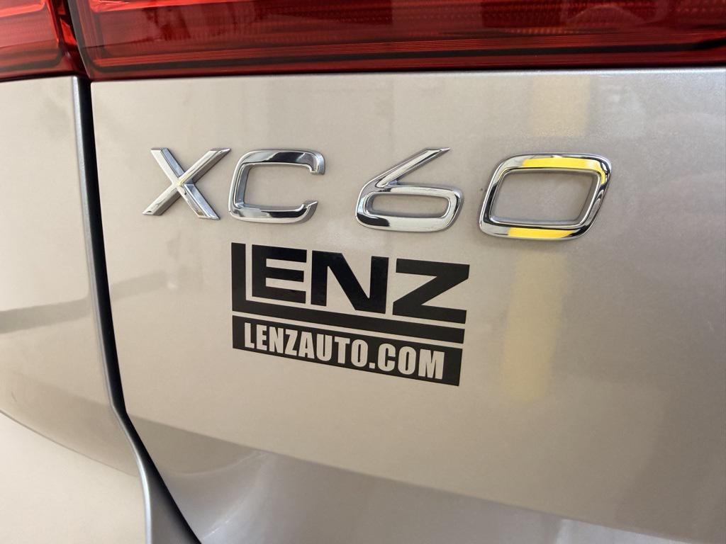 used 2024 Volvo XC60 Recharge Plug-In Hybrid car, priced at $47,998