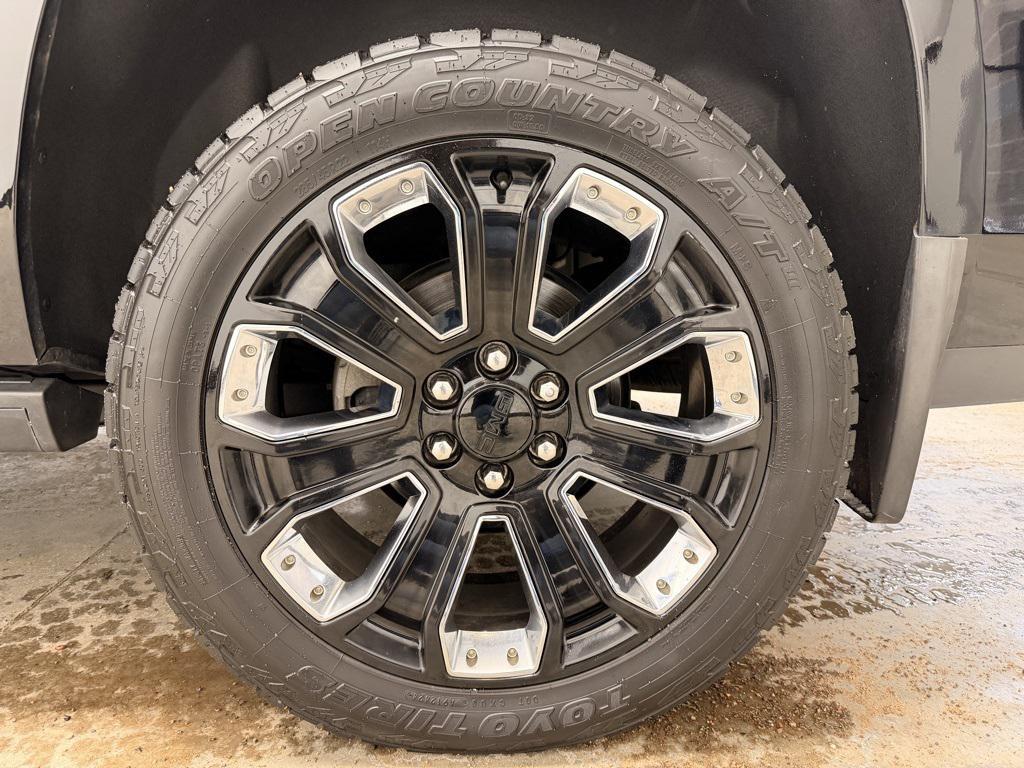 used 2019 GMC Yukon XL car, priced at $31,998