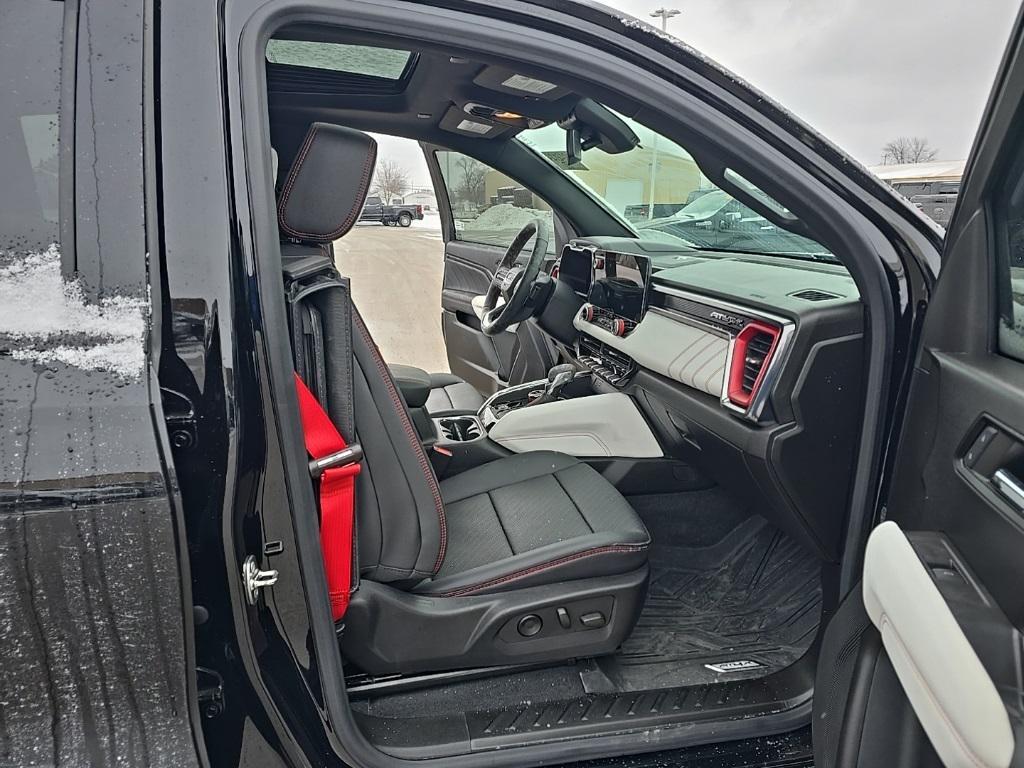 used 2024 GMC Canyon car, priced at $47,997