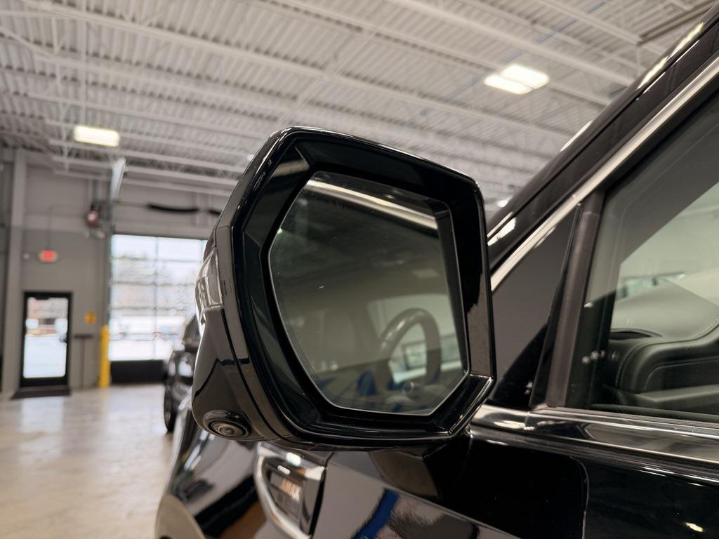 used 2021 GMC Yukon car, priced at $34,892