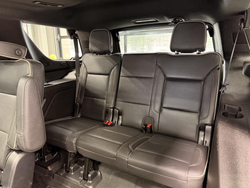 used 2021 GMC Yukon car, priced at $34,892