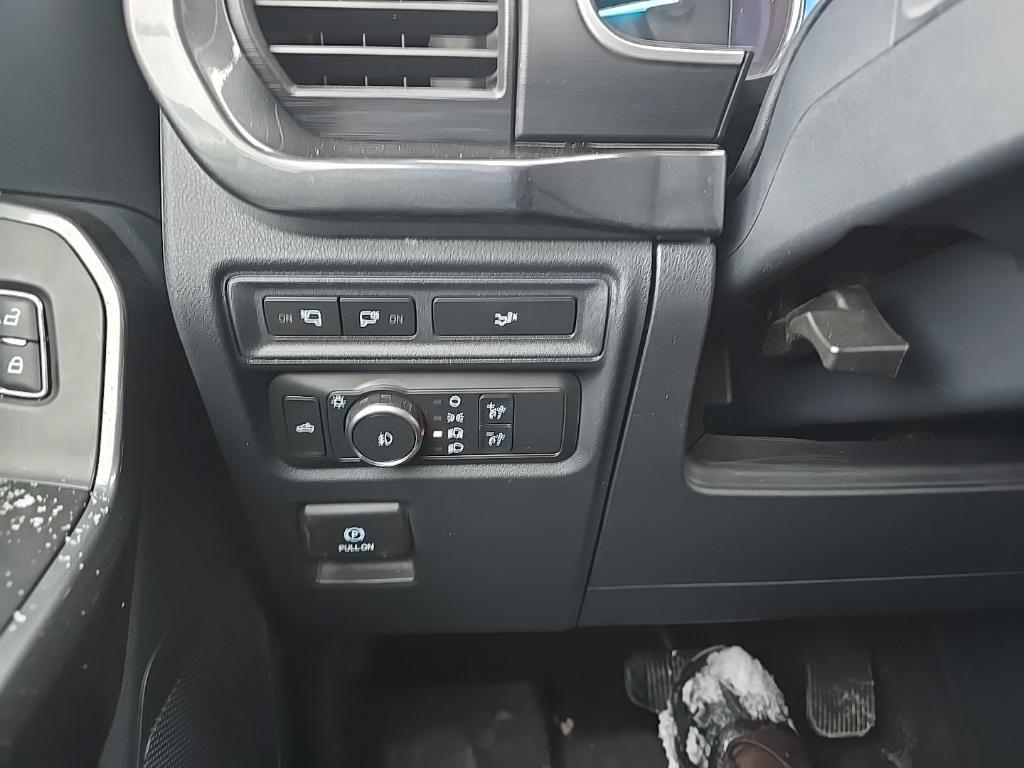 used 2022 Ford F-150 car, priced at $38,998