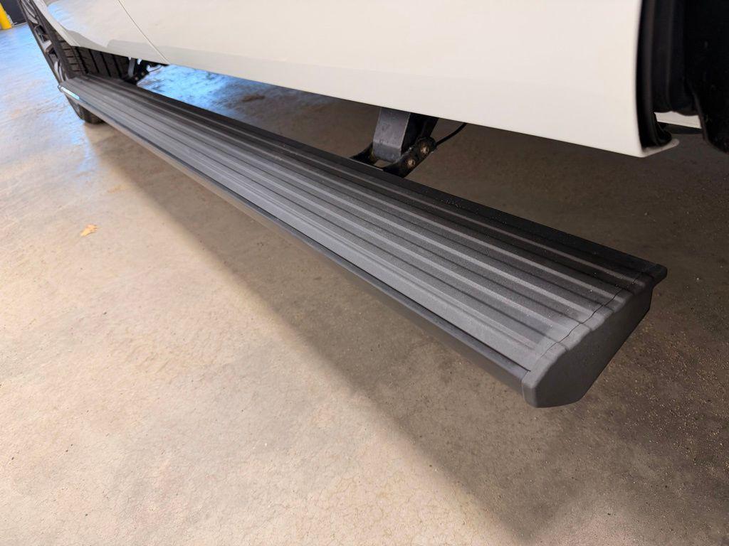 used 2025 Ford Expedition Max car, priced at $74,498