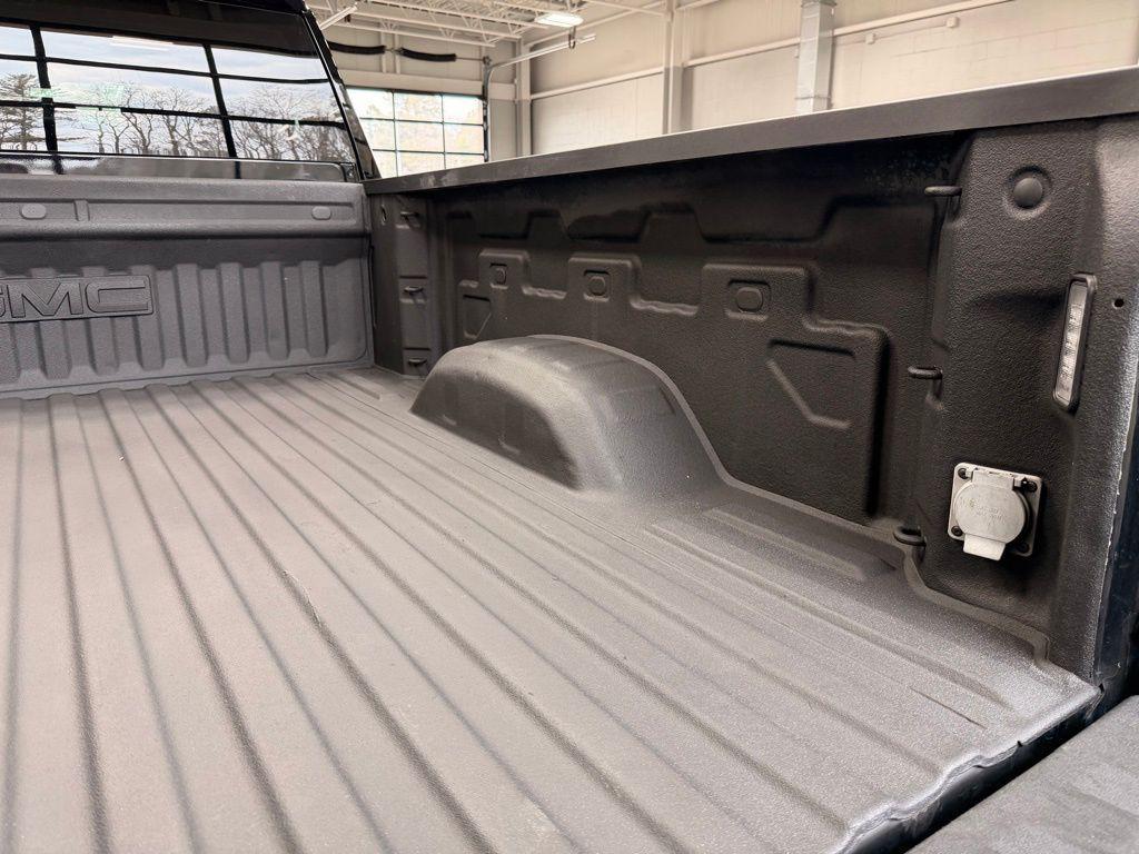 used 2022 GMC Sierra 2500 car, priced at $38,998