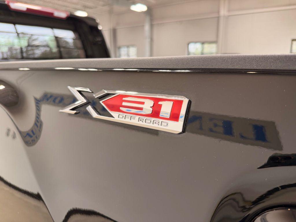 used 2022 GMC Sierra 2500 car, priced at $38,998