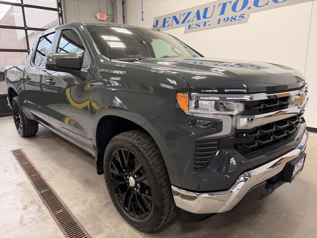 used 2025 Chevrolet Silverado 1500 car, priced at $42,991