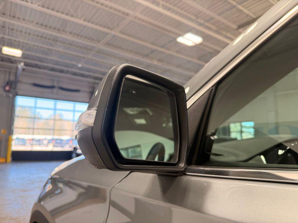 used 2023 Chevrolet Traverse car, priced at $35,997