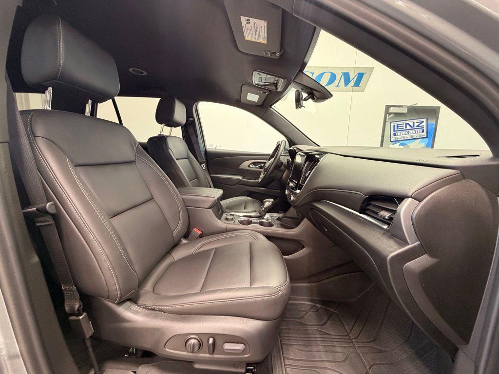 used 2023 Chevrolet Traverse car, priced at $35,997