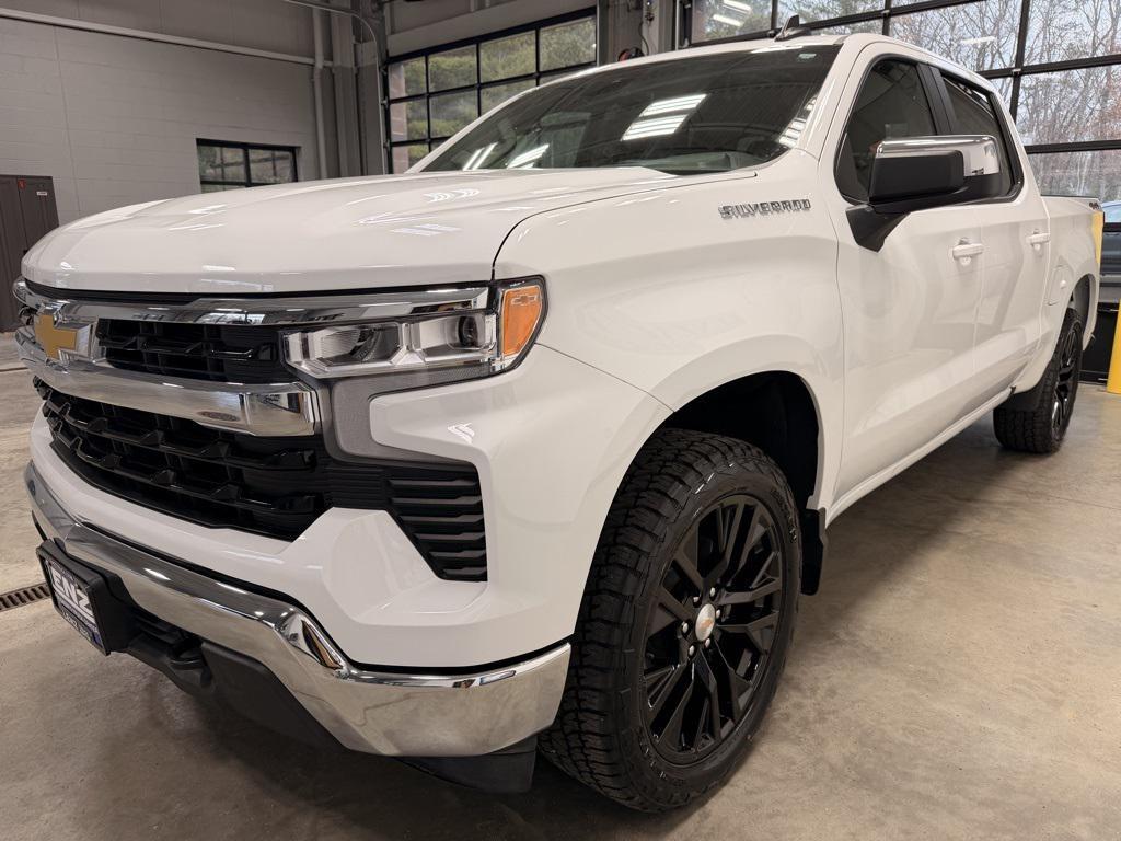 used 2025 Chevrolet Silverado 1500 car, priced at $45,997