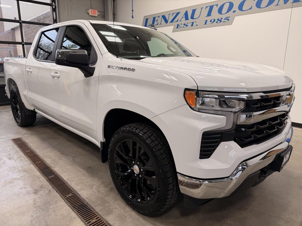 used 2025 Chevrolet Silverado 1500 car, priced at $45,997