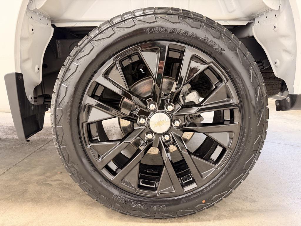 used 2025 Chevrolet Silverado 1500 car, priced at $45,997