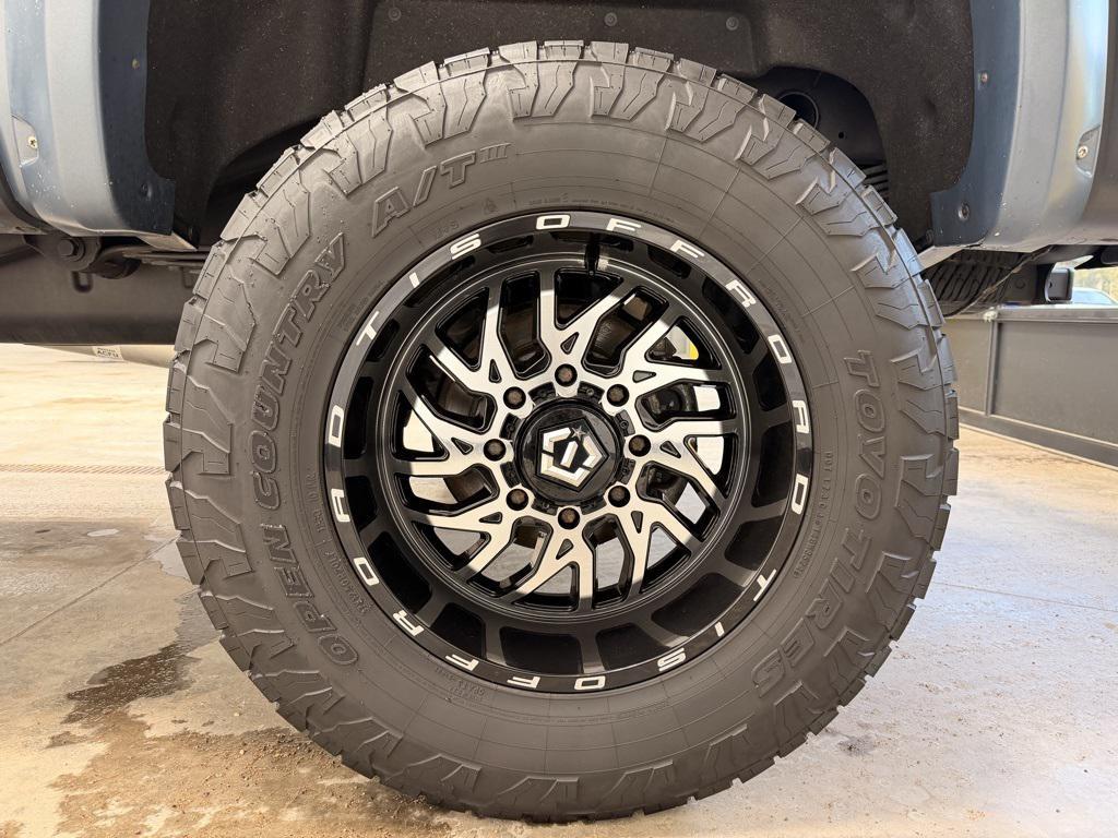 used 2022 Chevrolet Silverado 2500 car, priced at $59,997